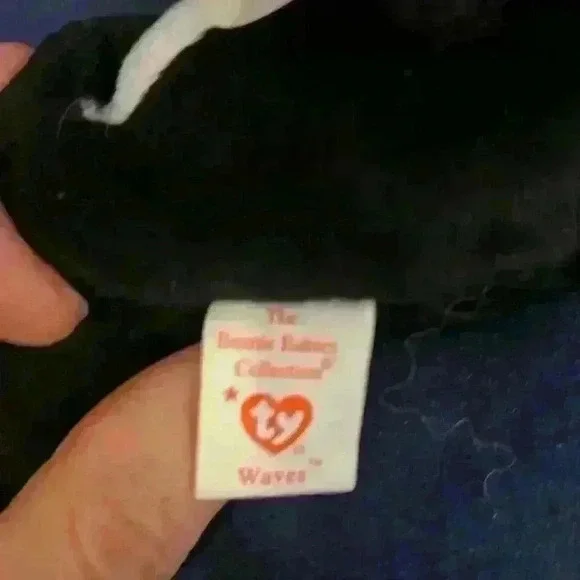 Ty Beanie Baby Waves - Picture 3 of 4